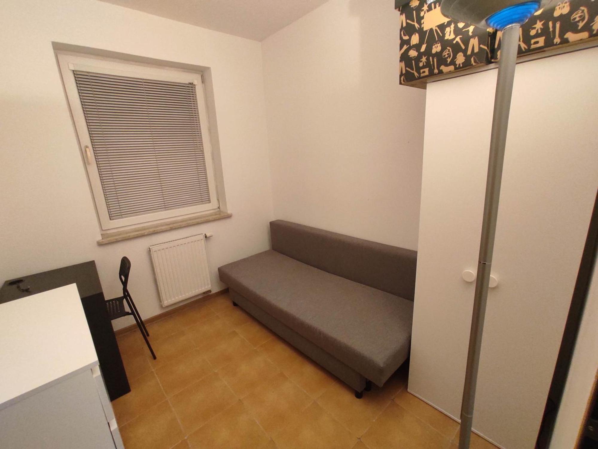 Nice Room With 2 Shared Bathrooms ,Wc , 2Km To Old Town -100M From Metro Szwedzka Varşovia Exterior foto